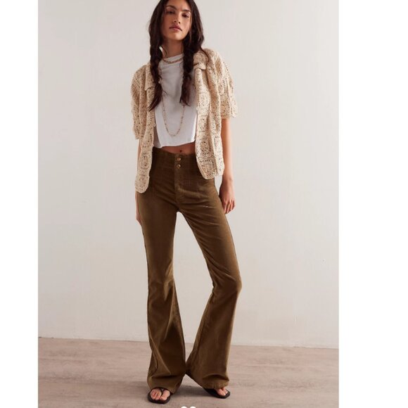 new Free People Jayde Flare Jeans in Fir green 252 - Picture 4 of 6